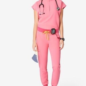 Figs Set in Neon Pink